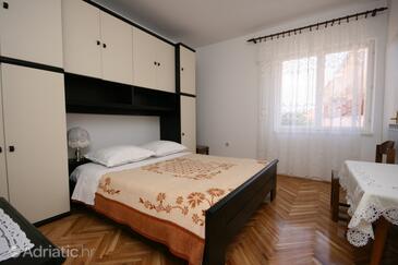 Leiligheter og rom med parkering Novalja, Pag - 6481