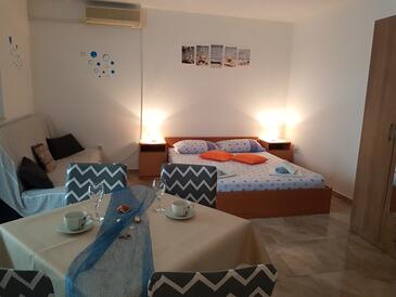 Apartments with parking space Novalja, Pag - 6504