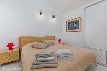 Apartmanok a tenger mellett Pisak, Omis - 652