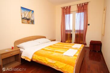 Apartmaji ob morju z bazenom Povljana, Pag - 6532