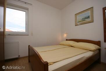 Апартаменти біля моря Мандре - Mandre, Паг - Pag - 6537