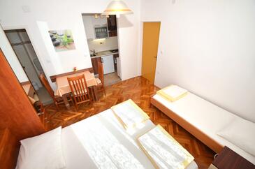 Apartmani uz more Seline, Paklenica - 6544