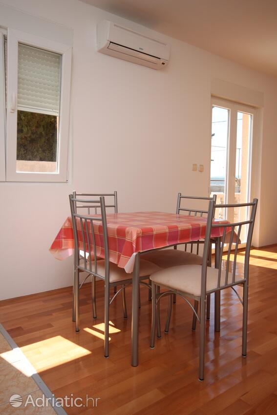 A-6549-b - Privatunterkunft - Ferienwohnungen am Meer Maslenica, Novigrad