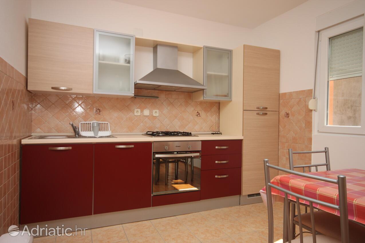 A-6549-b - Privatunterkunft - Ferienwohnungen am Meer Maslenica, Novigrad