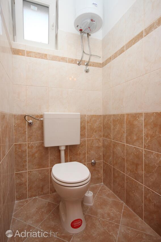 A-6549-c - Privatunterkunft - Ferienwohnungen am Meer Maslenica, Novigrad