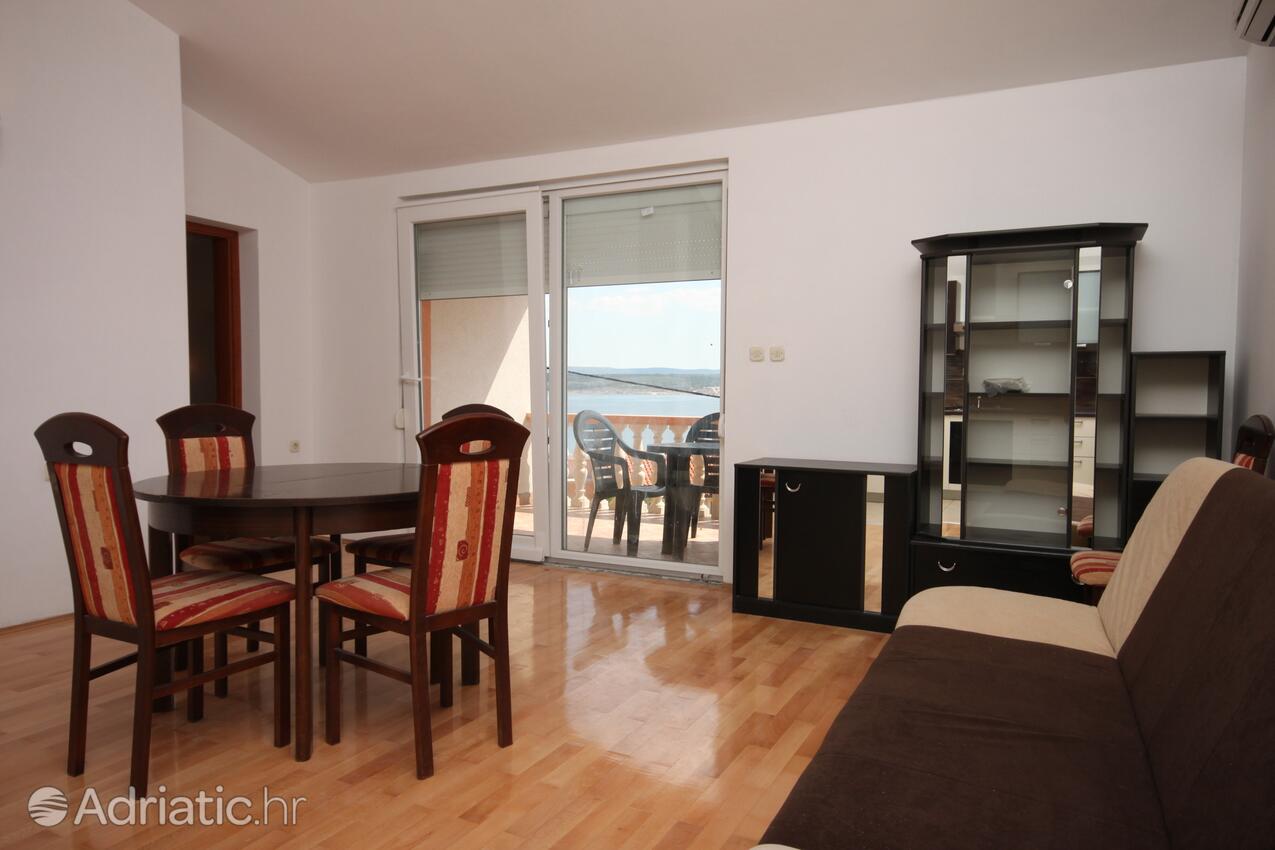 A-6549-c - Privatunterkunft - Ferienwohnungen am Meer Maslenica, Novigrad
