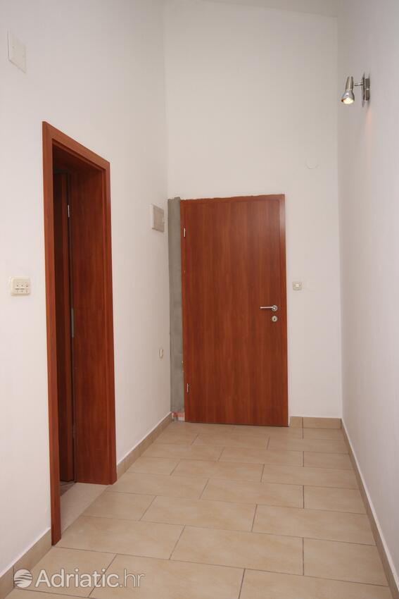 A-6549-c - Privatunterkunft - Ferienwohnungen am Meer Maslenica, Novigrad