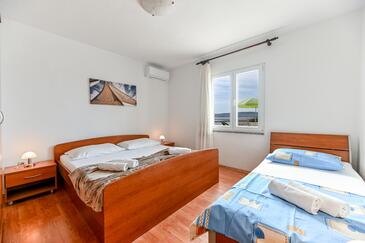 Apartments by the sea Seline, Paklenica - 6564