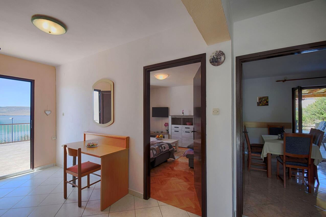 A-6564-a - Private accommodation - Apartments by the sea Seline, Paklenica