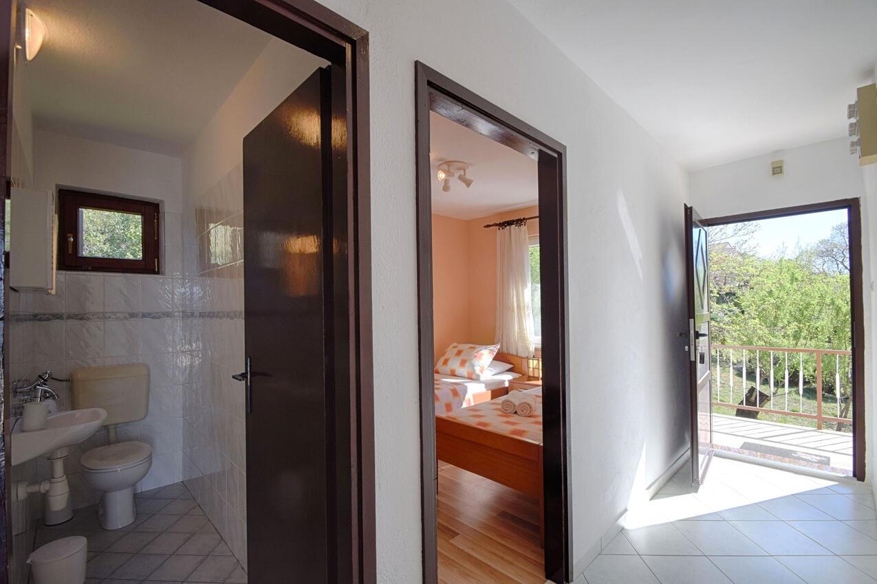 A-6564-a - Private accommodation - Apartments by the sea Seline, Paklenica