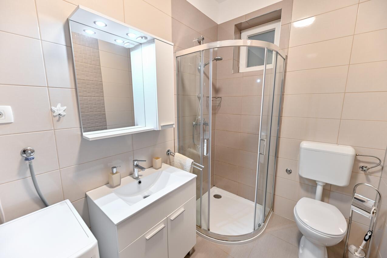 A-6564-b - Private accommodation - Apartments by the sea Seline, Paklenica