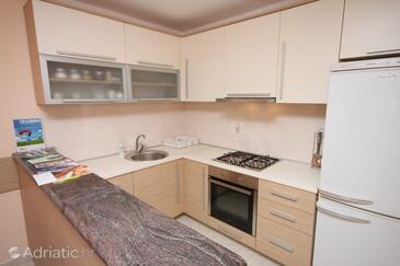 Holiday apartments Maslenica, Novigrad - 6571