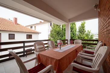 Двухкомнатные апартаменты Стариград - Starigrad, Пакленица - Paklenica (A-6580-b(