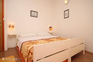 Apartmani s parkingom Starigrad, Paklenica - 6585