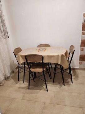 Appartements avec parking Starigrad, Paklenica - 6585