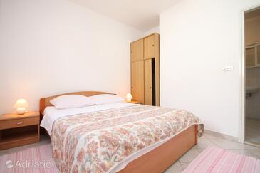 Apartments by the sea Starigrad (Paklenica) - 6586