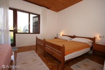 Apartments by the sea Starigrad, Paklenica - 6589