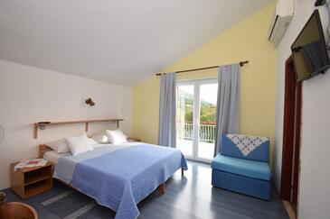 Apartmány a pokoje s parkovištěm  Starigrad, Paklenica - 6594