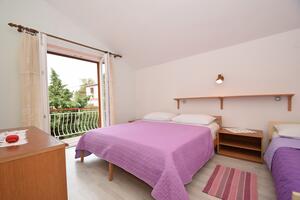 Pokoj Starigrad Pokoj Starigrad, Paklenica (S-6594-d)