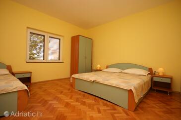 Apartments and rooms with parking space Starigrad, Paklenica - 6606