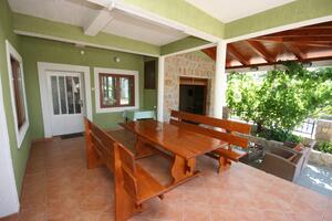 Three bedroom apartment Starigrad Three bedroom apartment Starigrad, Paklenica (A-6606-a)