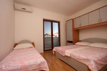 Apartmani i sobe s parkingom Starigrad, Paklenica - 6606