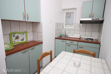 Appartementen en kamers met parkeerplaats Starigrad, Paklenica - 6606