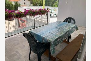 4-Zimmer-Ferienwohnung Seline 4-Zimmer-Ferienwohnung Seline, Paklenica (A-6628-b)