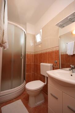 Apartments with terrace Makarska, Central Dalmatia