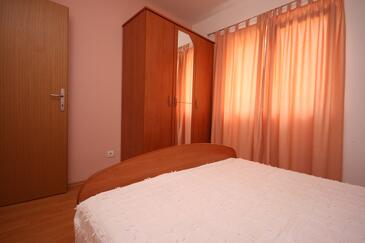 Apartments with terrace Makarska, Central Dalmatia