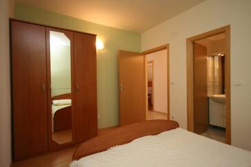 Apartments with terrace Makarska, Central Dalmatia