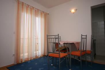 Apartments with terrace Makarska, Central Dalmatia