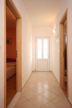 Apartments with terrace Makarska, Central Dalmatia