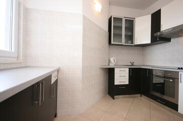 Apartments with terrace Makarska, Central Dalmatia