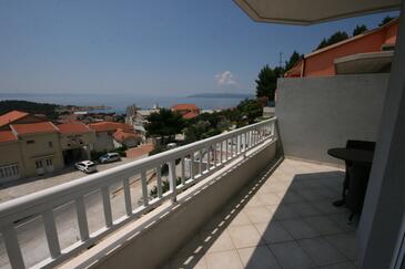 Apartments with terrace Makarska, Central Dalmatia