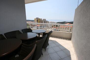 Apartments with terrace Makarska, Central Dalmatia
