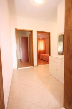 Apartments with terrace Makarska, Central Dalmatia