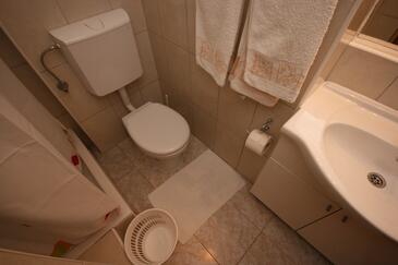 Apartments with terrace Makarska, Central Dalmatia