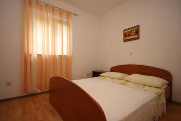 Apartments with terrace Makarska, Central Dalmatia