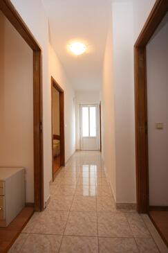 Apartments with terrace Makarska, Central Dalmatia