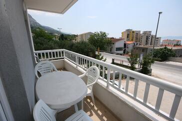 Apartments with terrace Makarska, Central Dalmatia