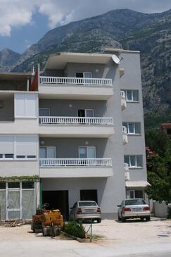 Apartments with terrace Makarska, Central Dalmatia