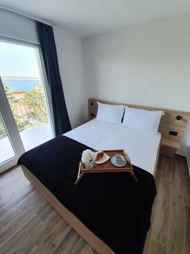 Apartmaji s parkingom Starigrad, Paklenica - 6648