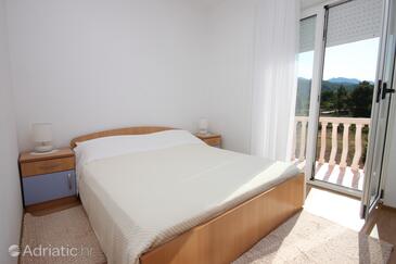 Ferienwohnungen mit Parkplatz Starigrad, Paklenica - 6650