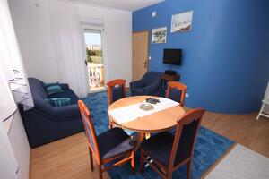 1-Zimmer-Ferienwohnung Starigrad, Paklenica (A-6650-a(