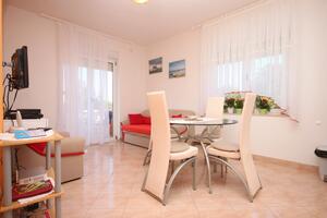 1-Zimmer-Ferienwohnung Starigrad, Paklenica (A-6650-c(