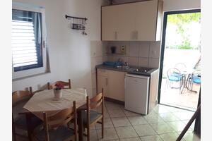 1-Zimmer-Ferienwohnung Zaostrog 1-Zimmer-Ferienwohnung Zaostrog, Makarska (A-6659-a)