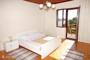 Apartments by the sea Privlaka, Zadar - 666