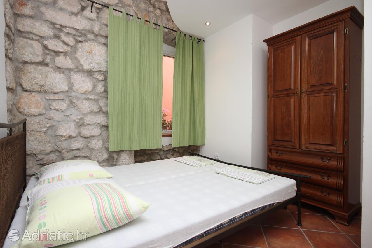 A-6661-a - Private accommodation - Apartments by the sea Gradac, Makarska