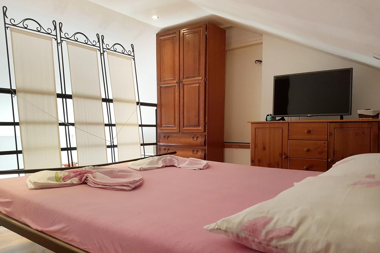 AS-6661-b - Private accommodation - Apartments by the sea Gradac, Makarska
